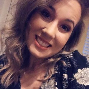 Meet your Posher, Kaitlin